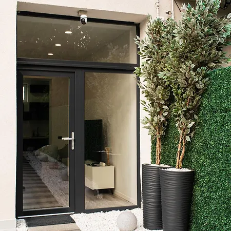 Nest With Private Terrace *
