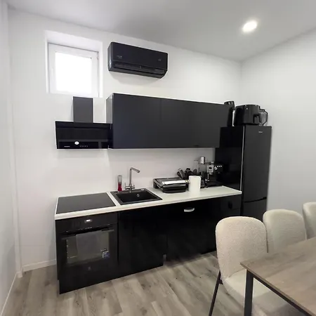 아파트 Nest With Private Terrace
