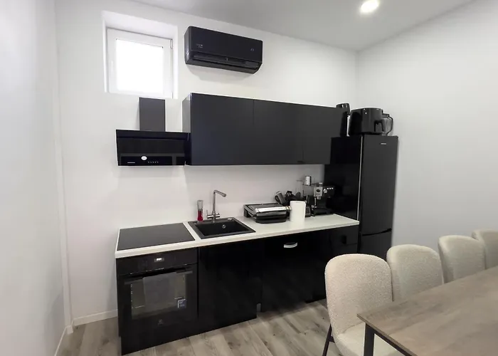 Apartment Nest With Private Terrace